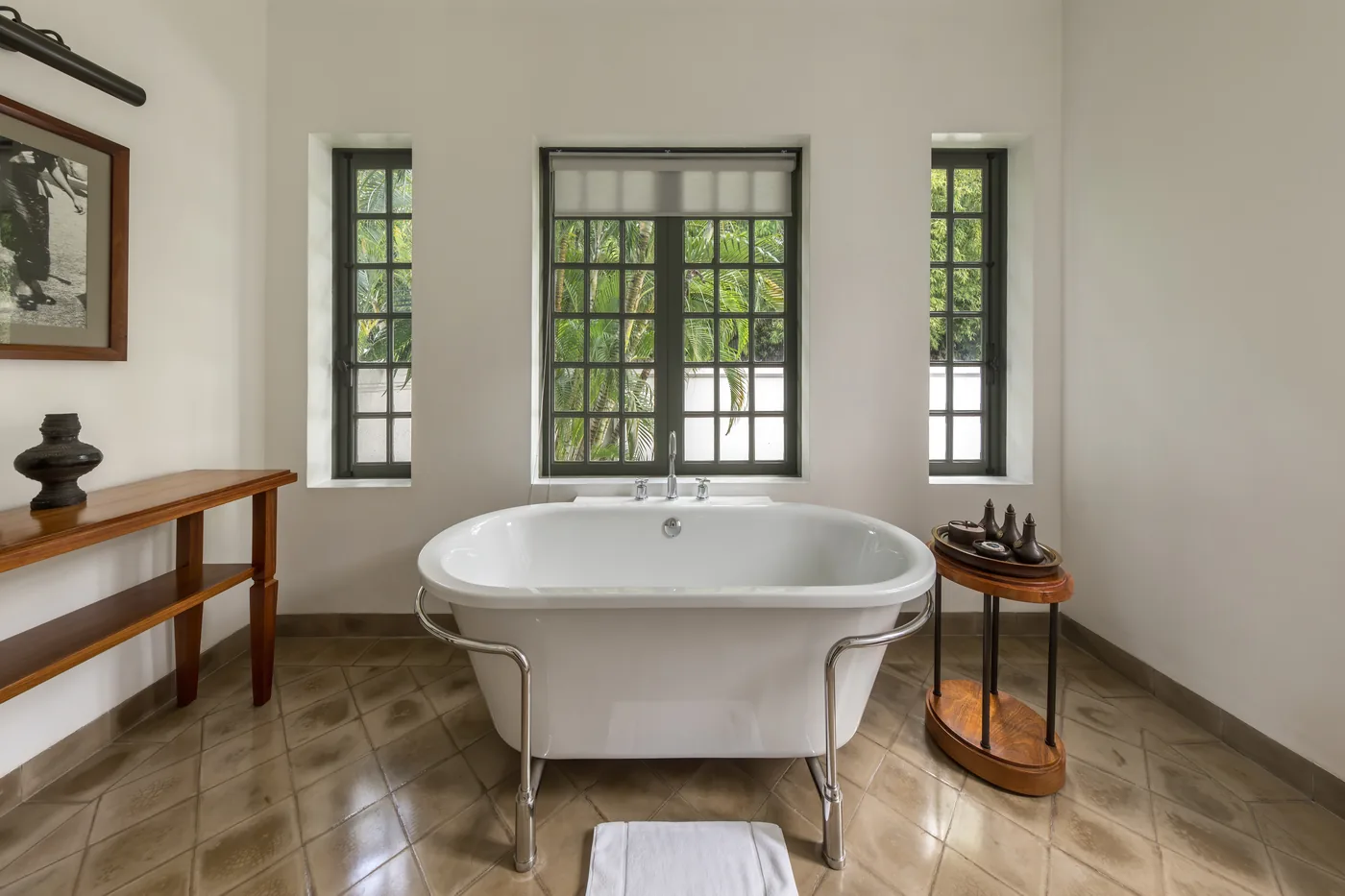 Shower & Tub Leak Cleanup in Sharpstown, Texas